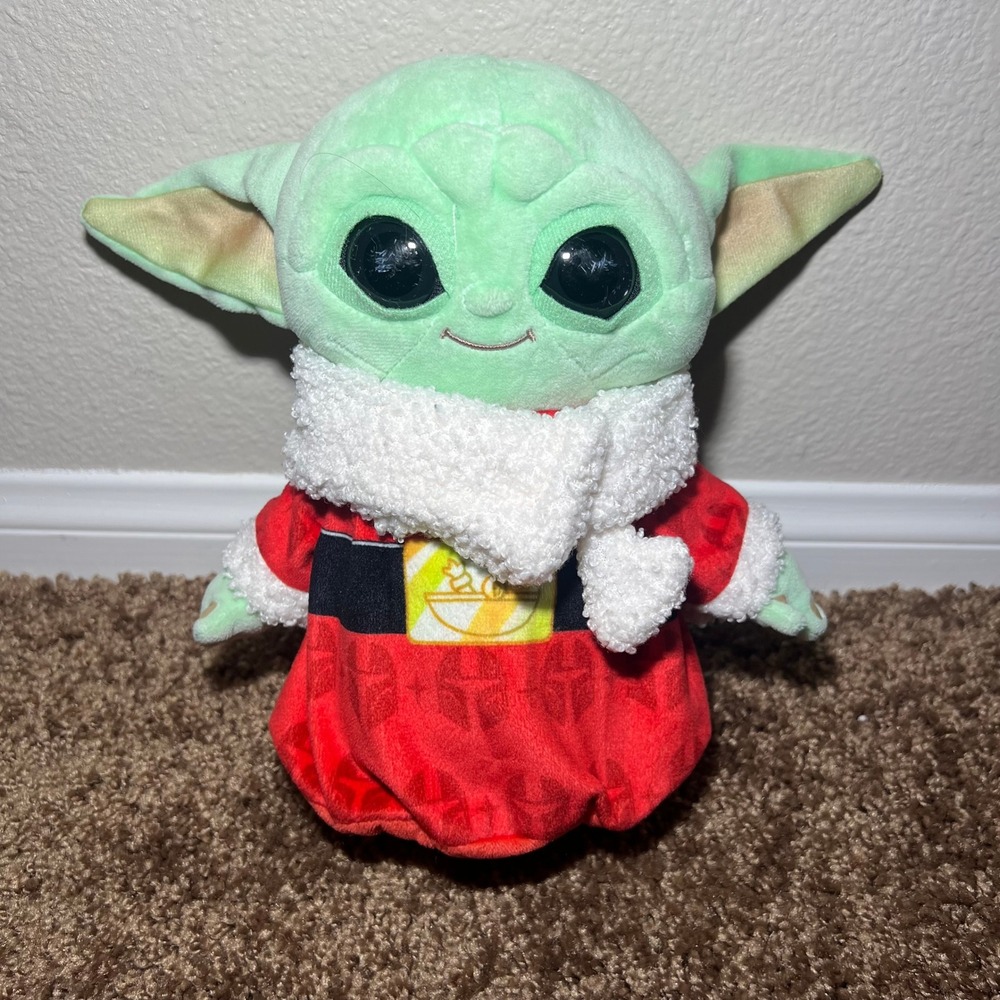 Mattel Star Wars Grogu Baby Yoda Plush‎ 2022 9" Holiday Sweater The Child Toy